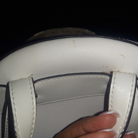 Michael Kors Jet Set Tote w/matching Rhea Backpack - Picture 8 of 10